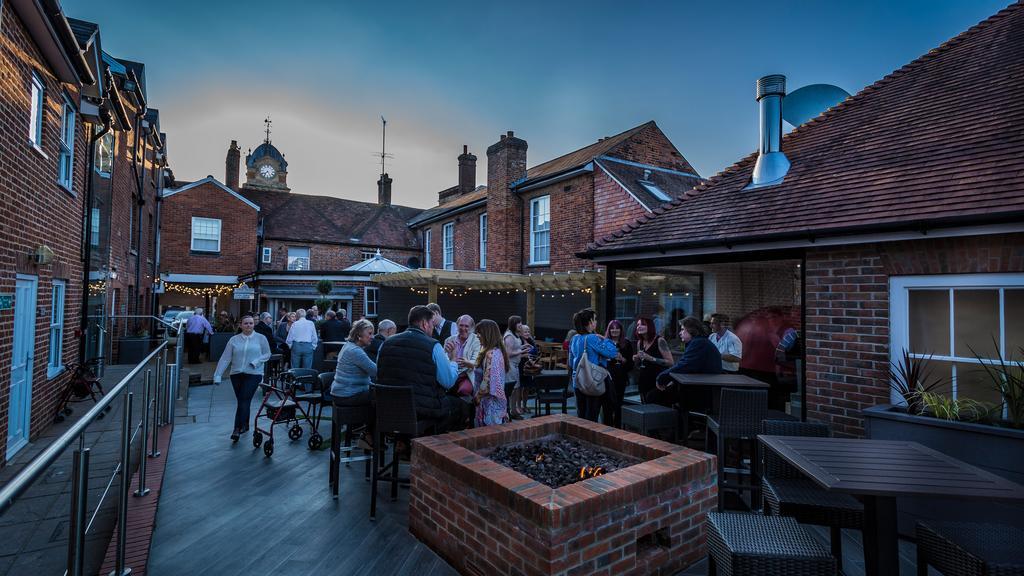 The Three Swans Hotel, Hungerford, Berkshire Exterior foto